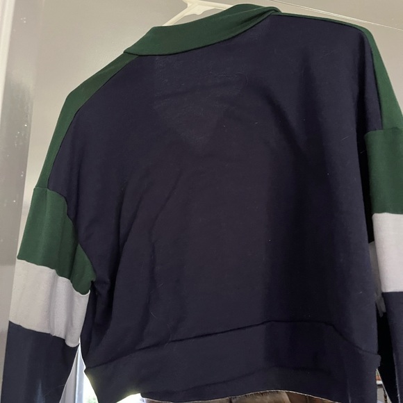 Top - Picture 3 of 9